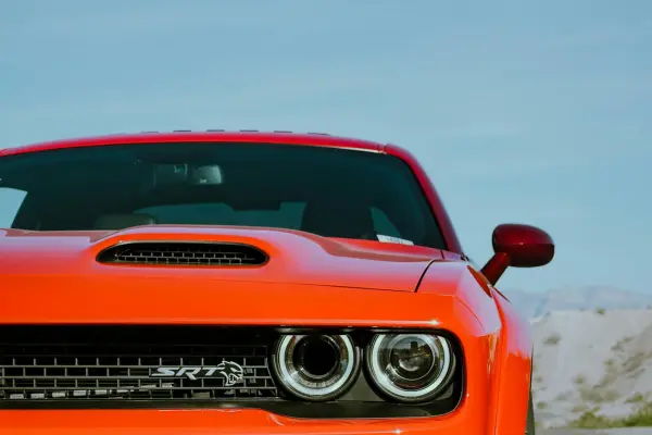 Descubra o Poder e a História do Dodge Charger: O Supercarro que Deixou sua Marca na História