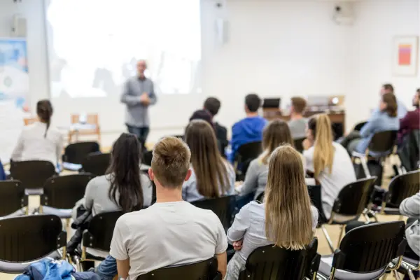 Como Progredir em sua Carreira Acadêmica: Orientações para Conseguir Bolsas de Estudo